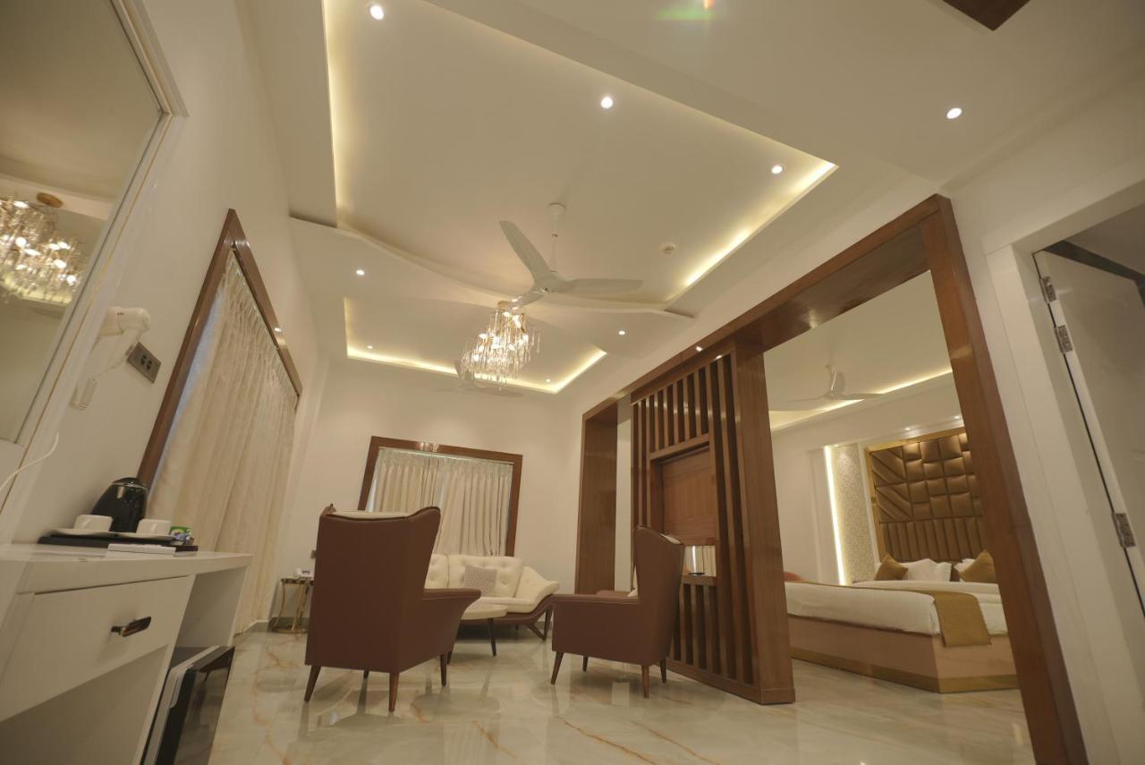 Alīgarh Golden Stone Resorts מראה חיצוני תמונה
