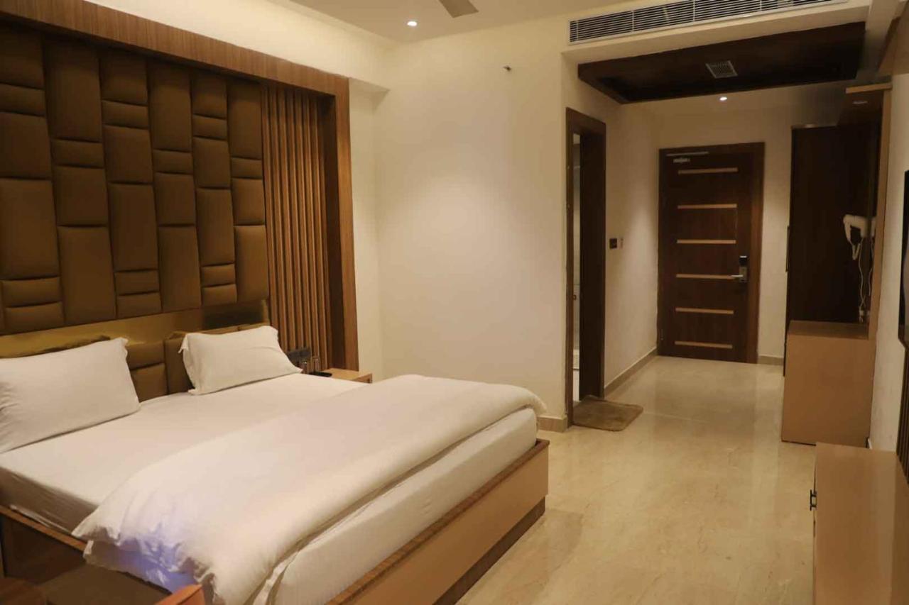 Alīgarh Golden Stone Resorts מראה חיצוני תמונה